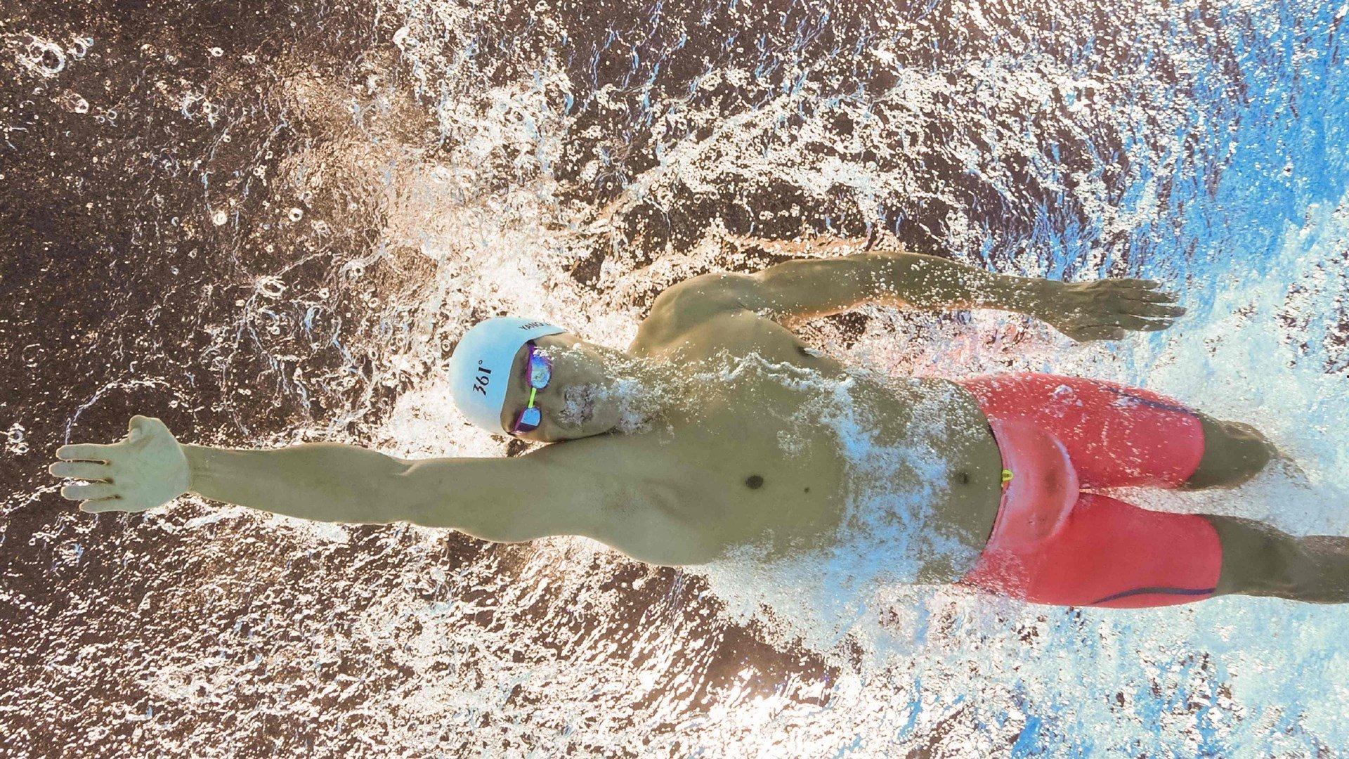 青训瑰宝杨瀚森获誉青岛版大小加，队内预测新赛季场均8+5起步