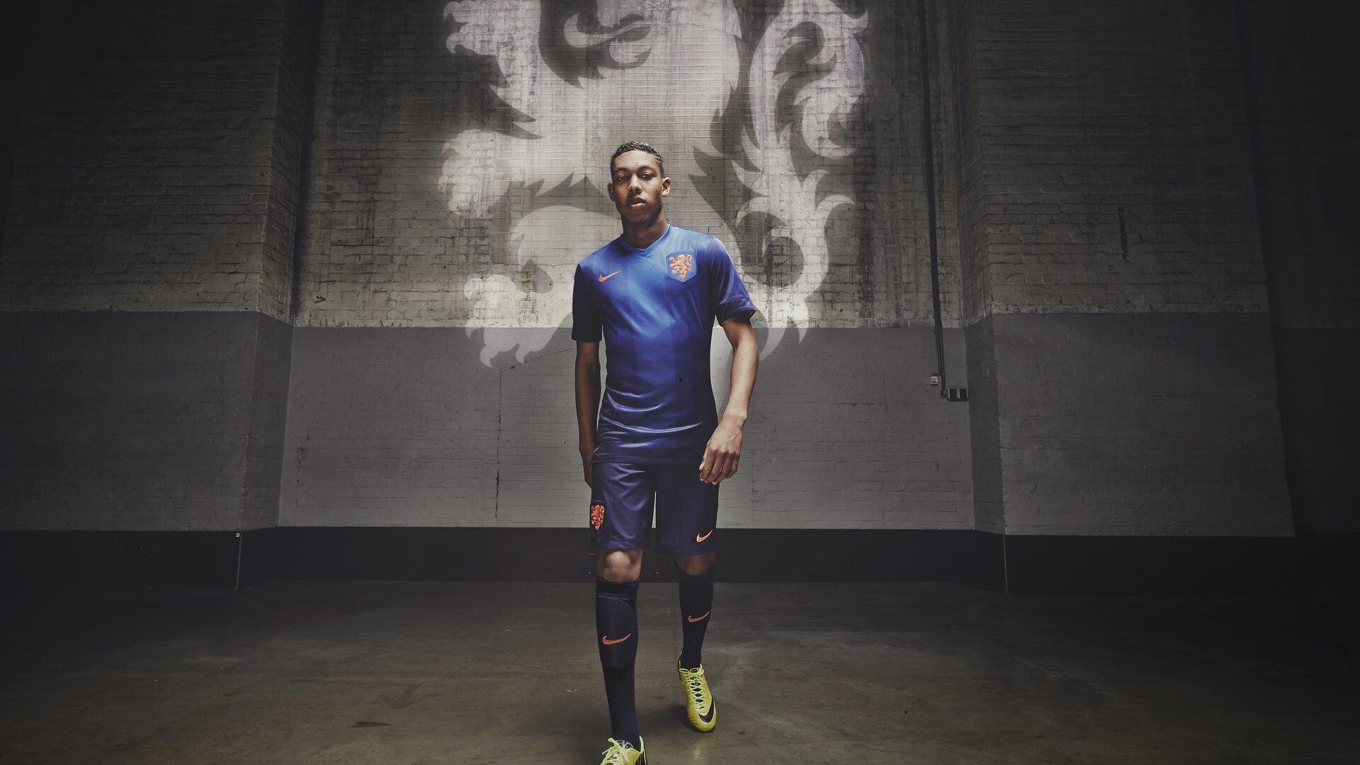 四大前锋两轮轮流开火，利物浦2-0胜利背后藏遗憾？进攻火力本可更猛！